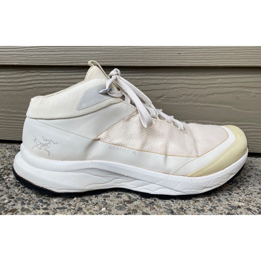Arcteryx Aerios FL 2 Mid GTX Women's‎ 7 White Gore-Tex Hiking Boots Vibram